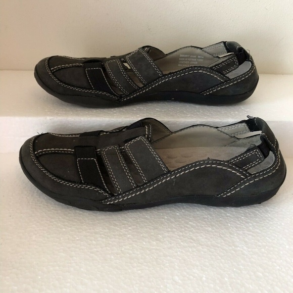 black slip ons womens